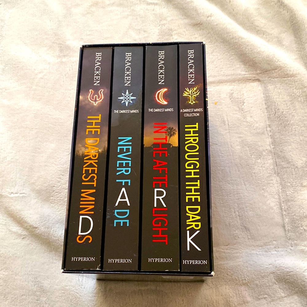 The darkest minds book series
